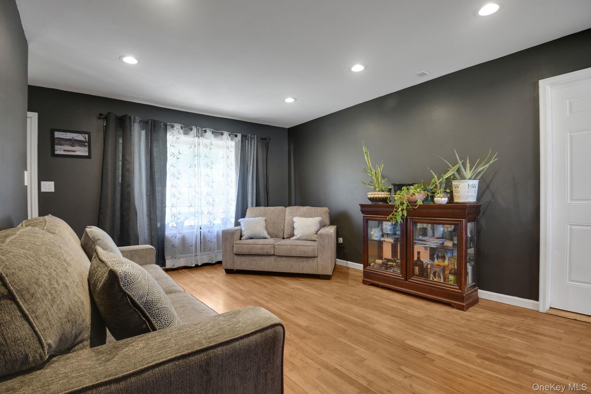 45 Sheraton Drive
