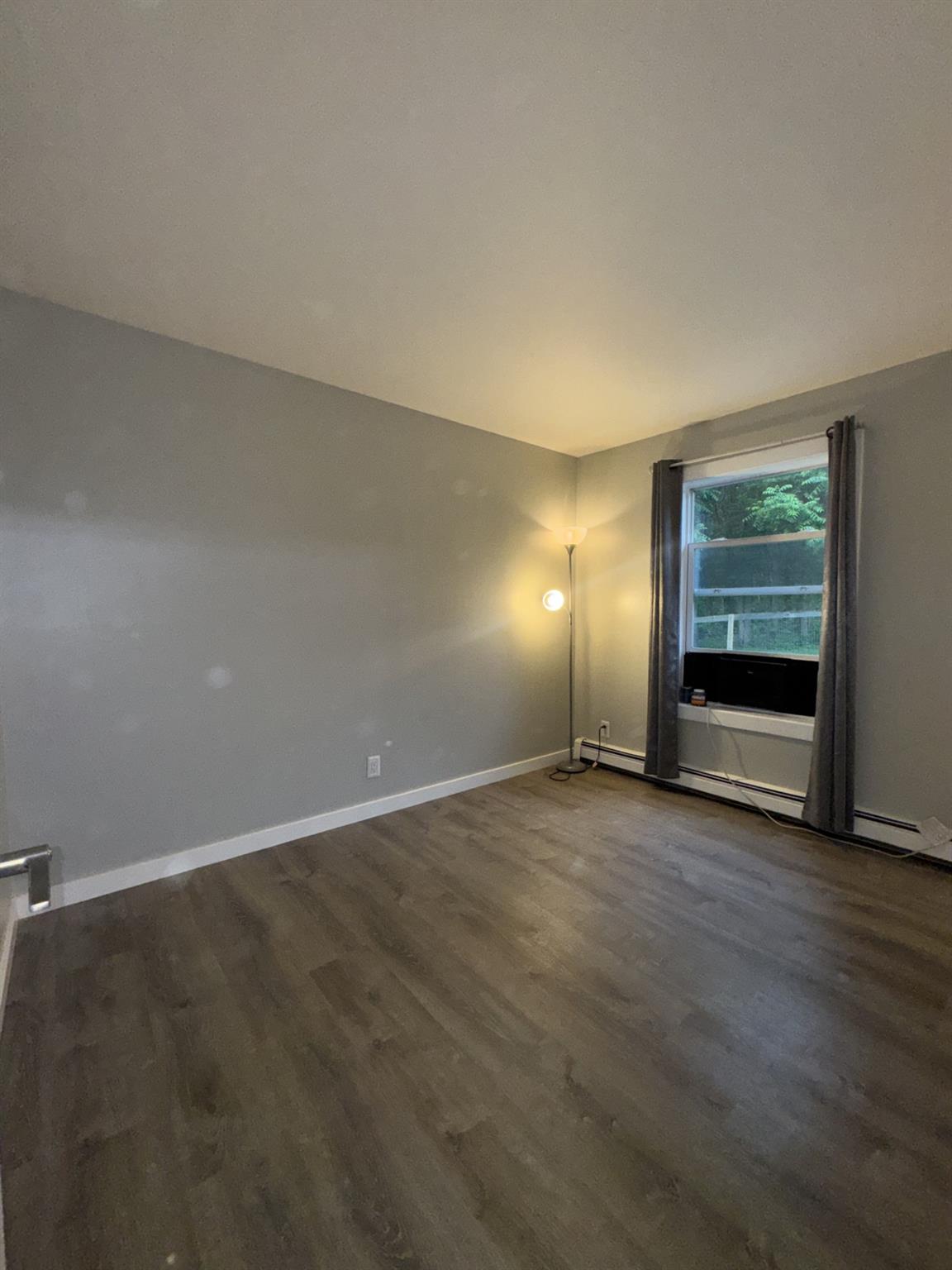 Athens, New York 12051, United States, 3 Bedrooms Bedrooms, ,2 BathroomsBathrooms,Residential,Active,147232