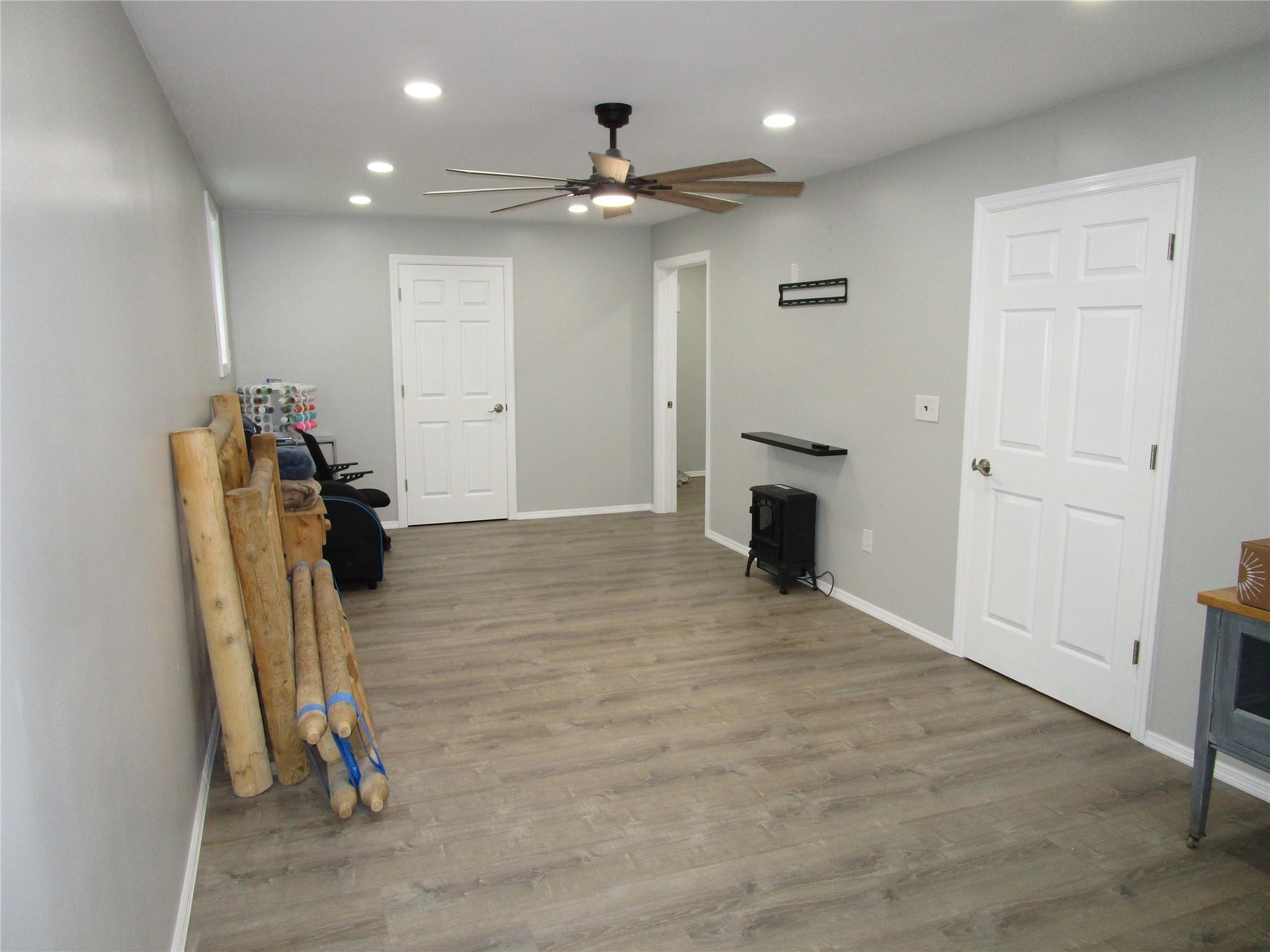 Athens, New York 12051, United States, 3 Bedrooms Bedrooms, ,2 BathroomsBathrooms,Residential,Active,147232