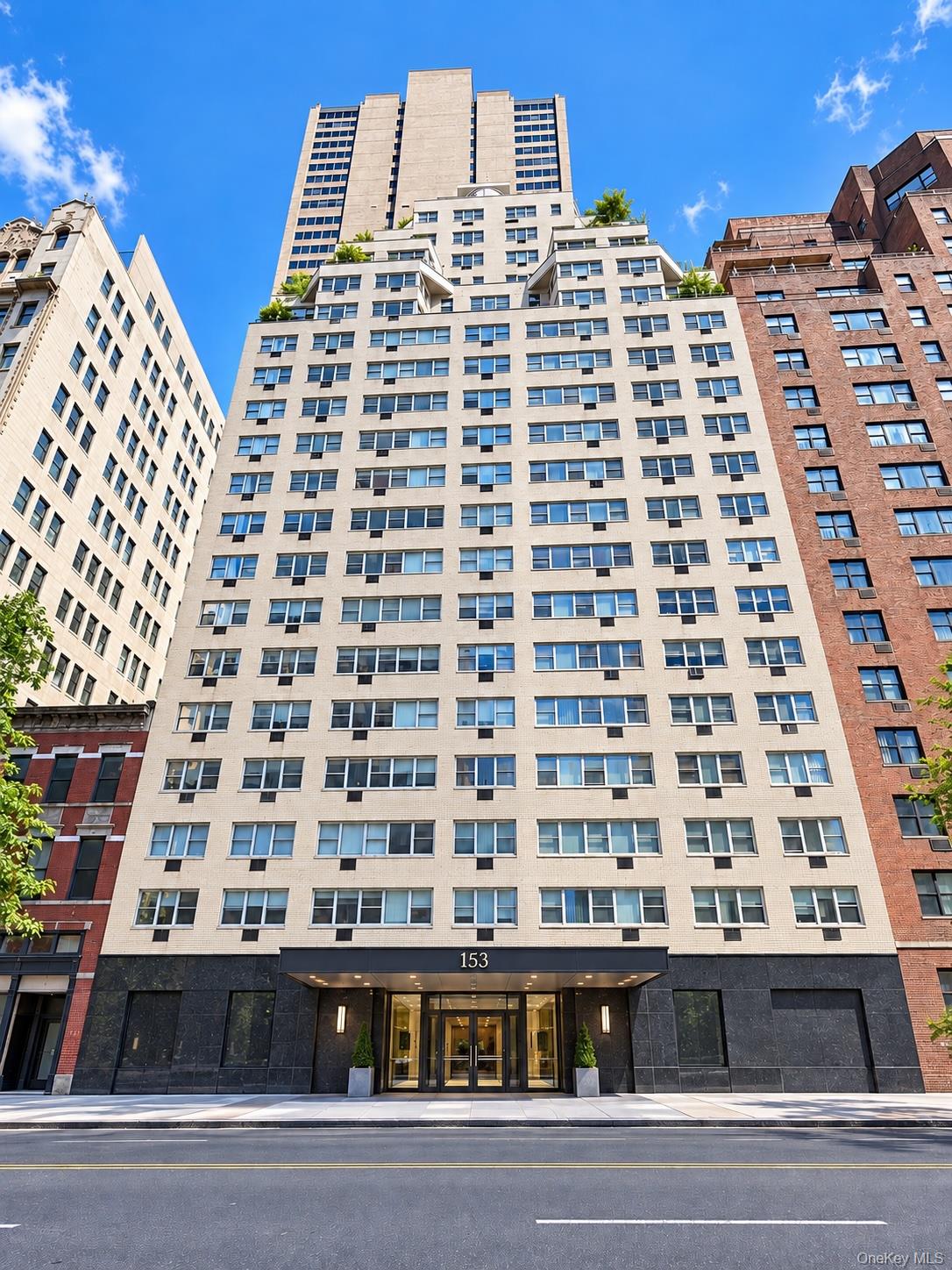 153 East 57th St 21B