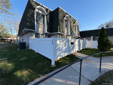 Condo For Sale - 769 Blue Ridge Drive<br/> Medford, NY 11763