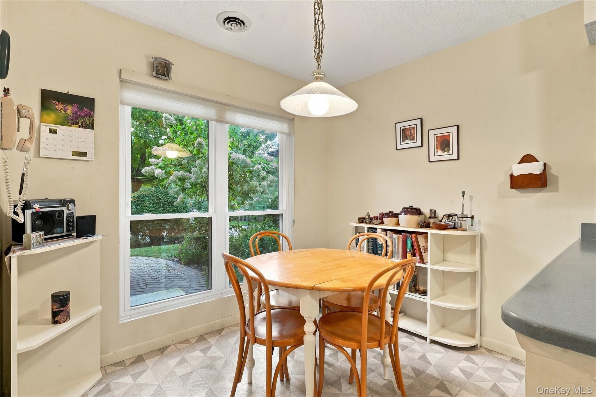 30 E Knoll