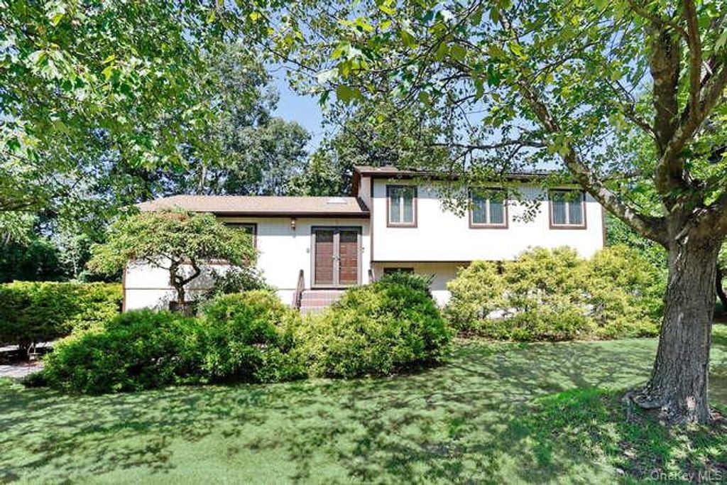 Photo of 1 Martino Way, Pomona, NY 10970 (MLS # 961409)