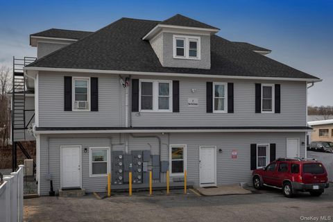 Photo of 35-1 New York Avenue #35-1, Huntington, NY 11743 (MLS # 986099)