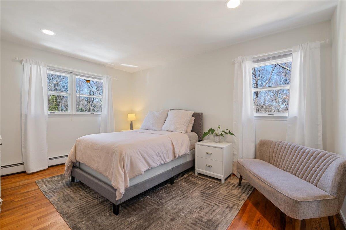 Halesite, New York 11743, United States, 4 Bedrooms Bedrooms, ,3 BathroomsBathrooms,Residential,Active,104531