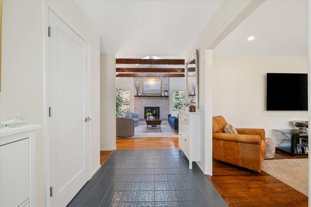 Halesite, New York 11743, United States, 4 Bedrooms Bedrooms, ,3 BathroomsBathrooms,Residential,Active,104531