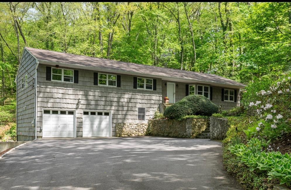 Property for Sale at Bay Road, Halesite, Hamptons, NY - Bedrooms: 4 
Bathrooms: 3  - $1,195,000
