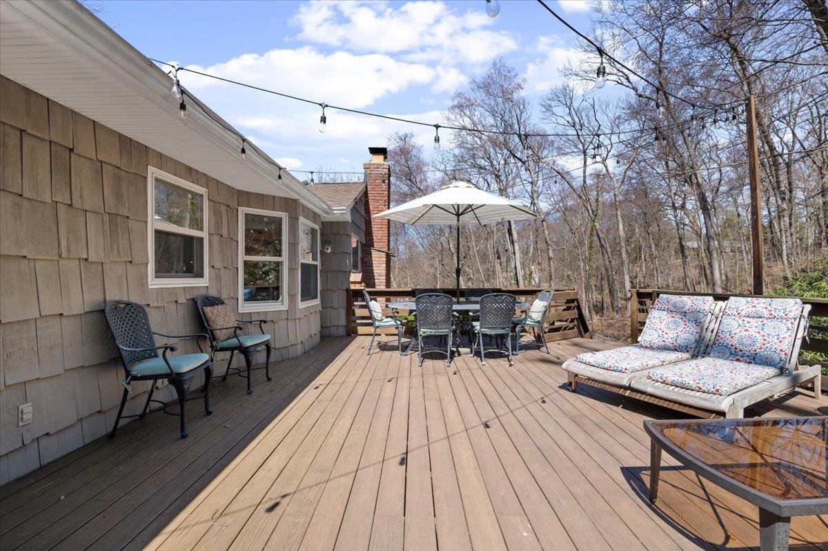 Halesite, New York 11743, United States, 4 Bedrooms Bedrooms, ,3 BathroomsBathrooms,Residential,Active,104531