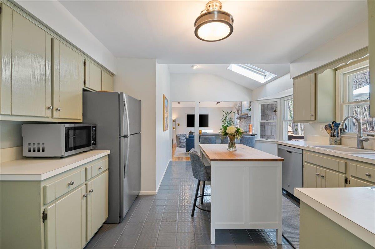 Halesite, New York 11743, United States, 4 Bedrooms Bedrooms, ,3 BathroomsBathrooms,Residential,Active,104531