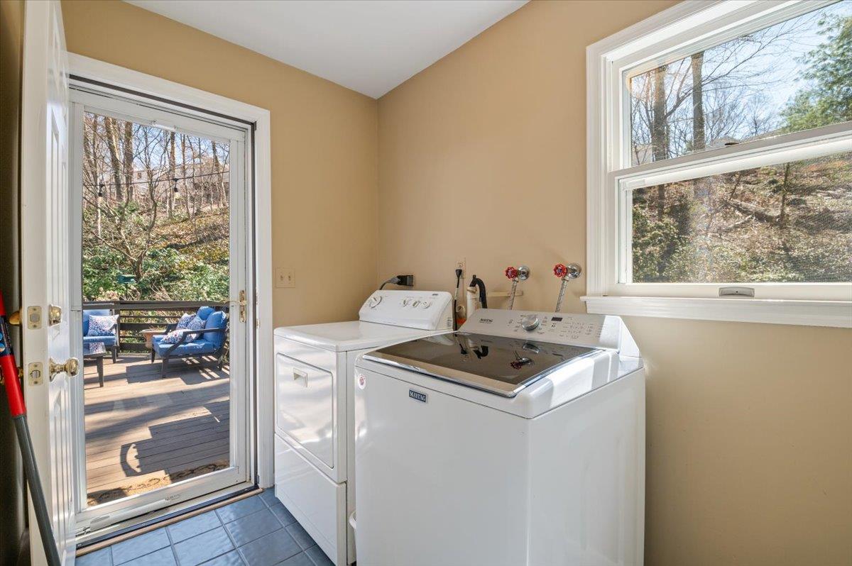 Halesite, New York 11743, United States, 4 Bedrooms Bedrooms, ,3 BathroomsBathrooms,Residential,Active,104531