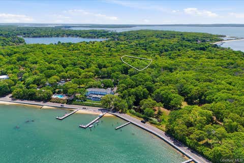 Homes For Sale - 2 Prospect Avenue<br/> Suffolk County, Shelter Island, NY 11964
