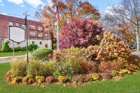 Homes For Sale - 315 Palmer Terrace #1E<br/> Mamaroneck, NY 10543