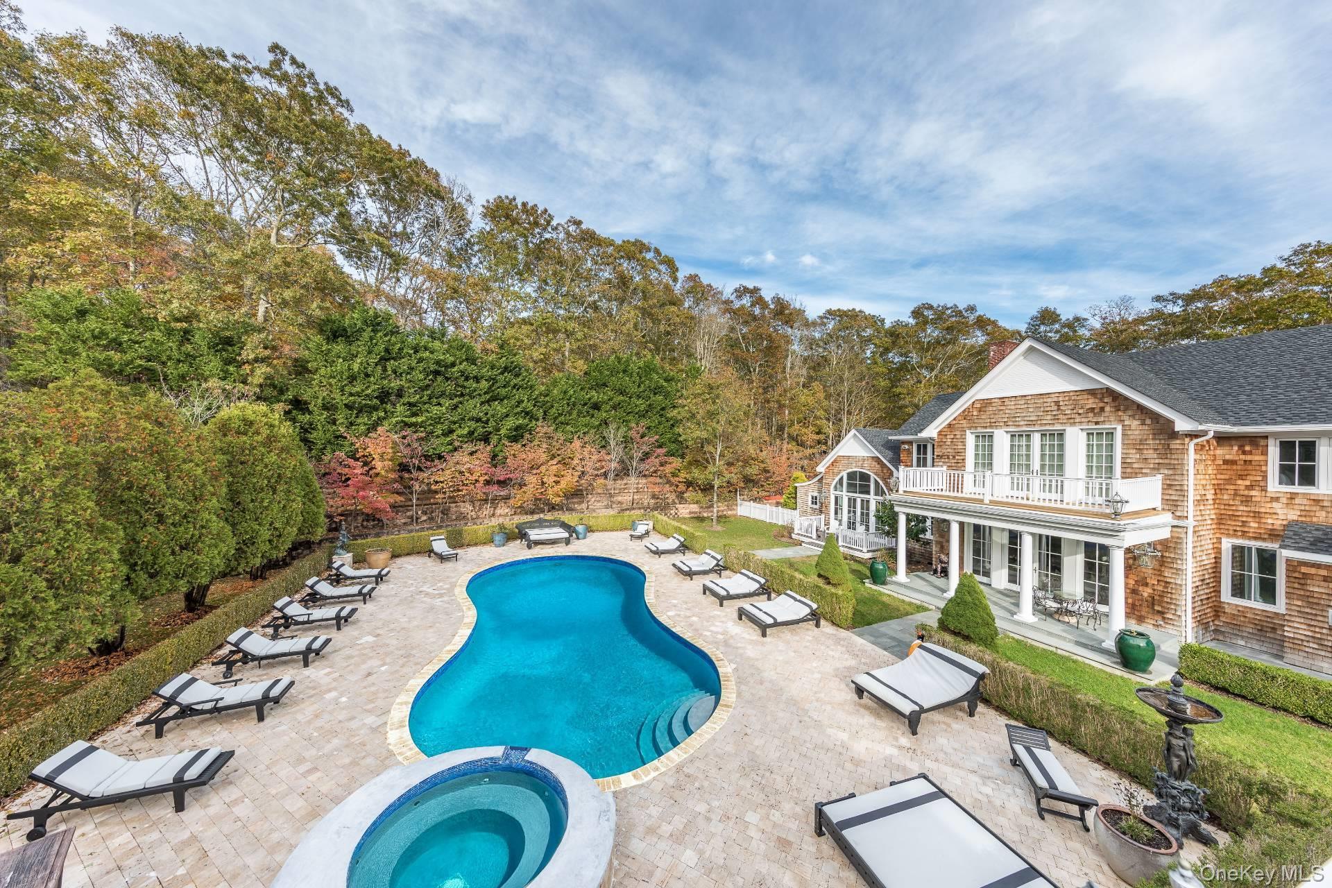 2136 Deerfield Road
