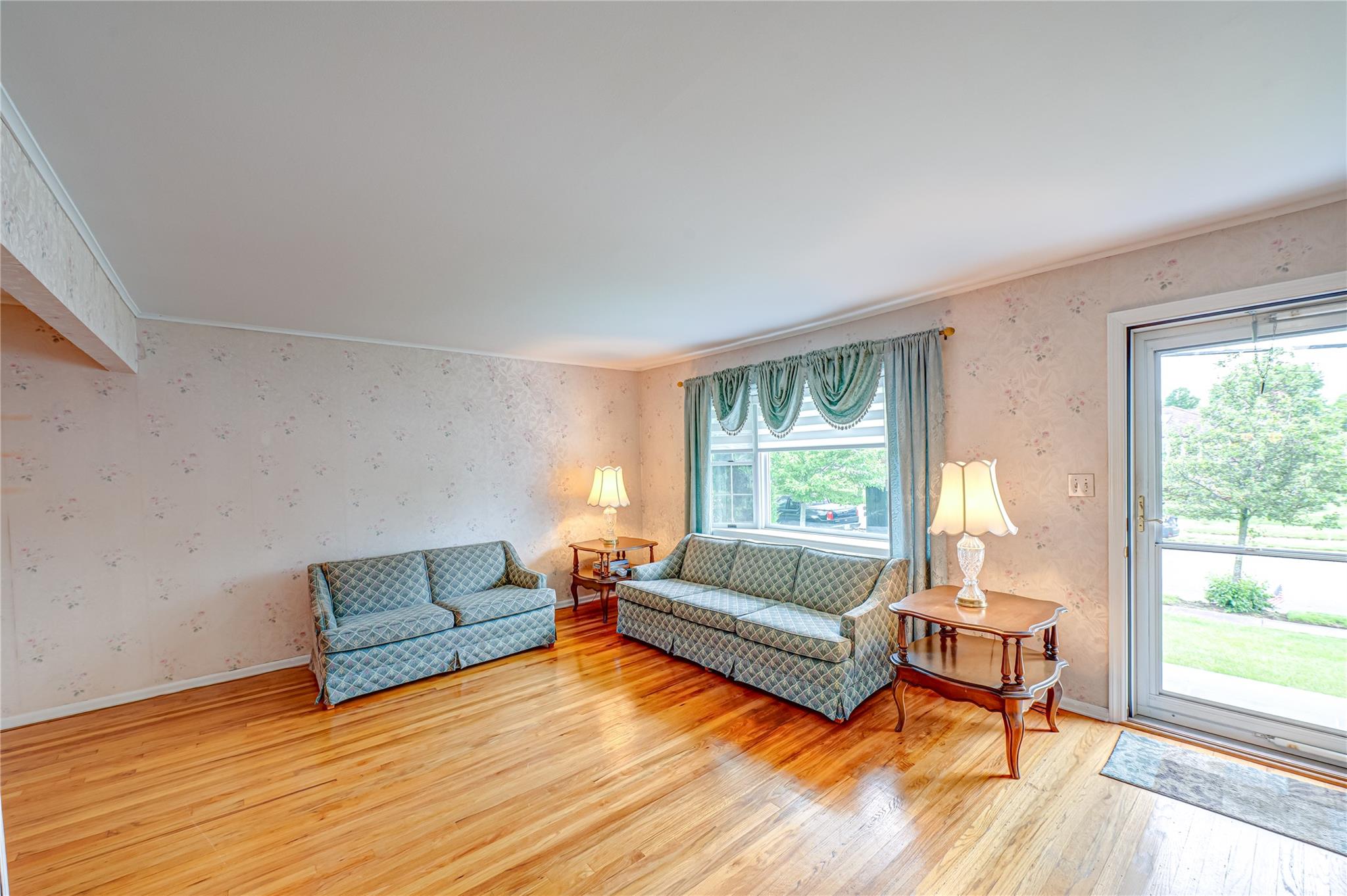28 Chance Street, Hicksville, New York image 11