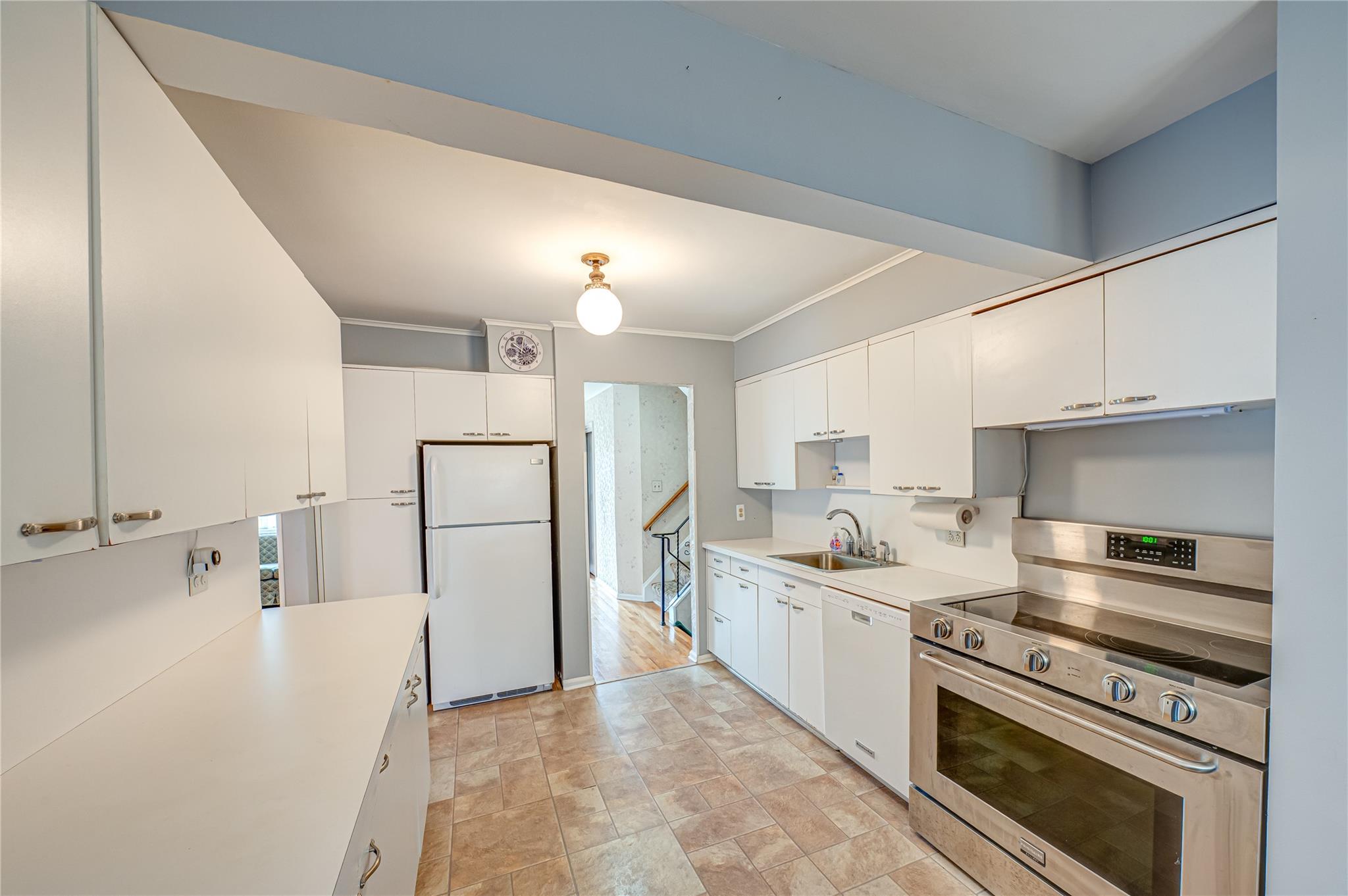 28 Chance Street, Hicksville, New York image 5