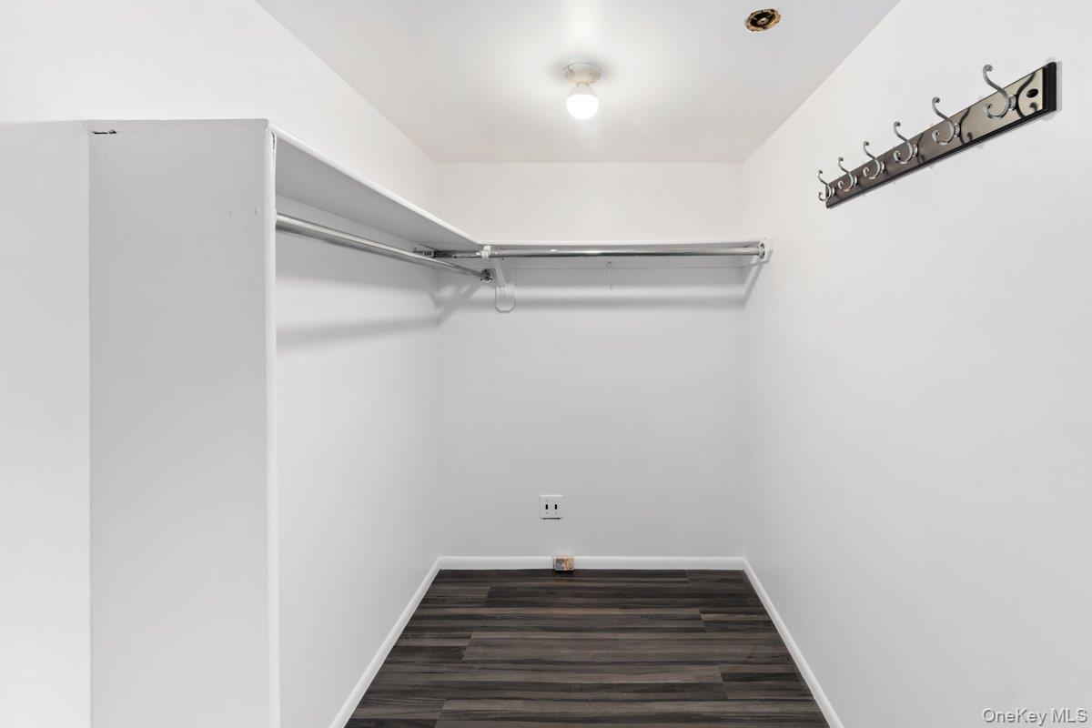 23 Water Grant Street 4J