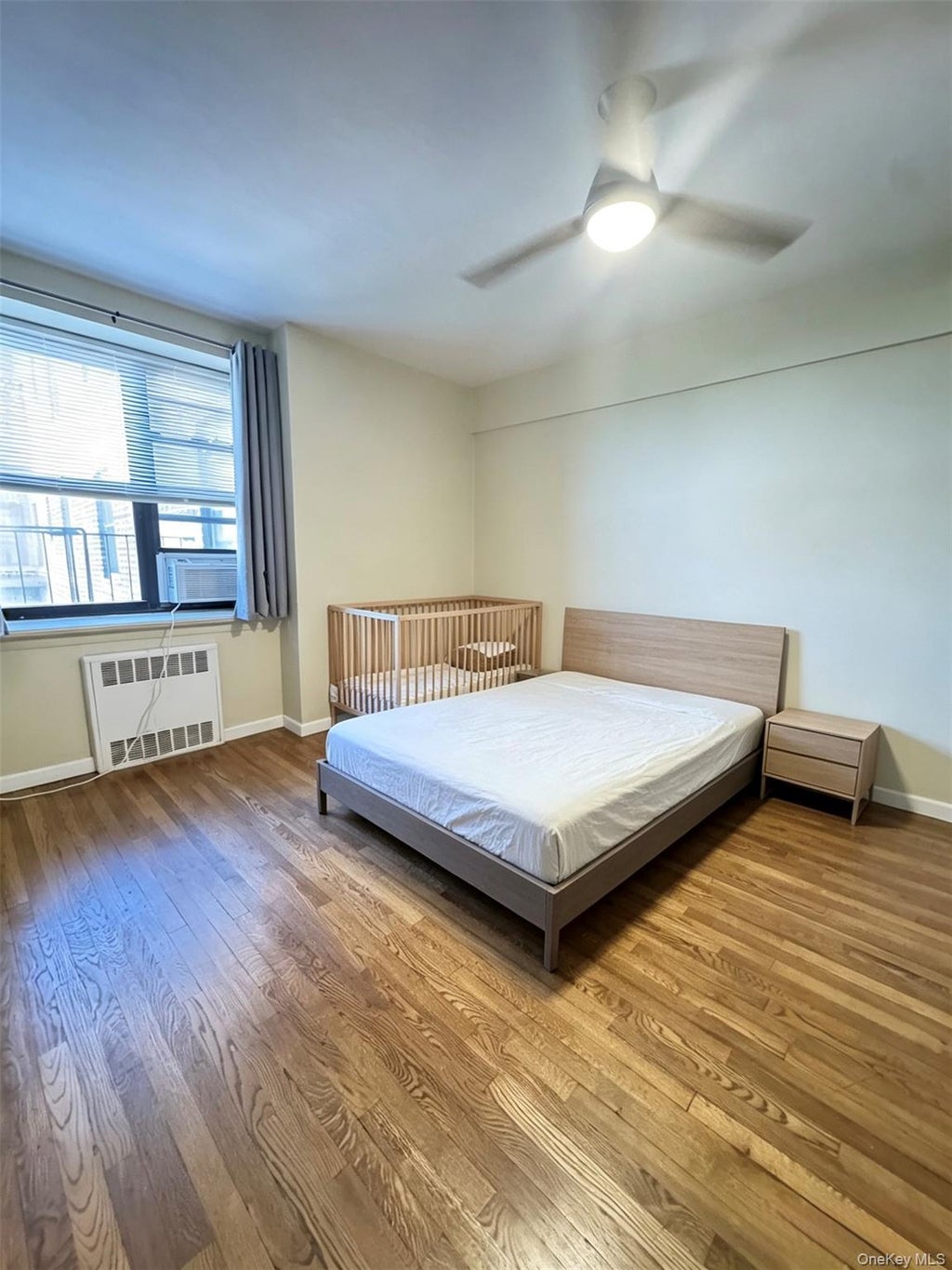 Photo of 28-08 141ST Street #4C, Flushing, NY 11354 (MLS # 1057957)