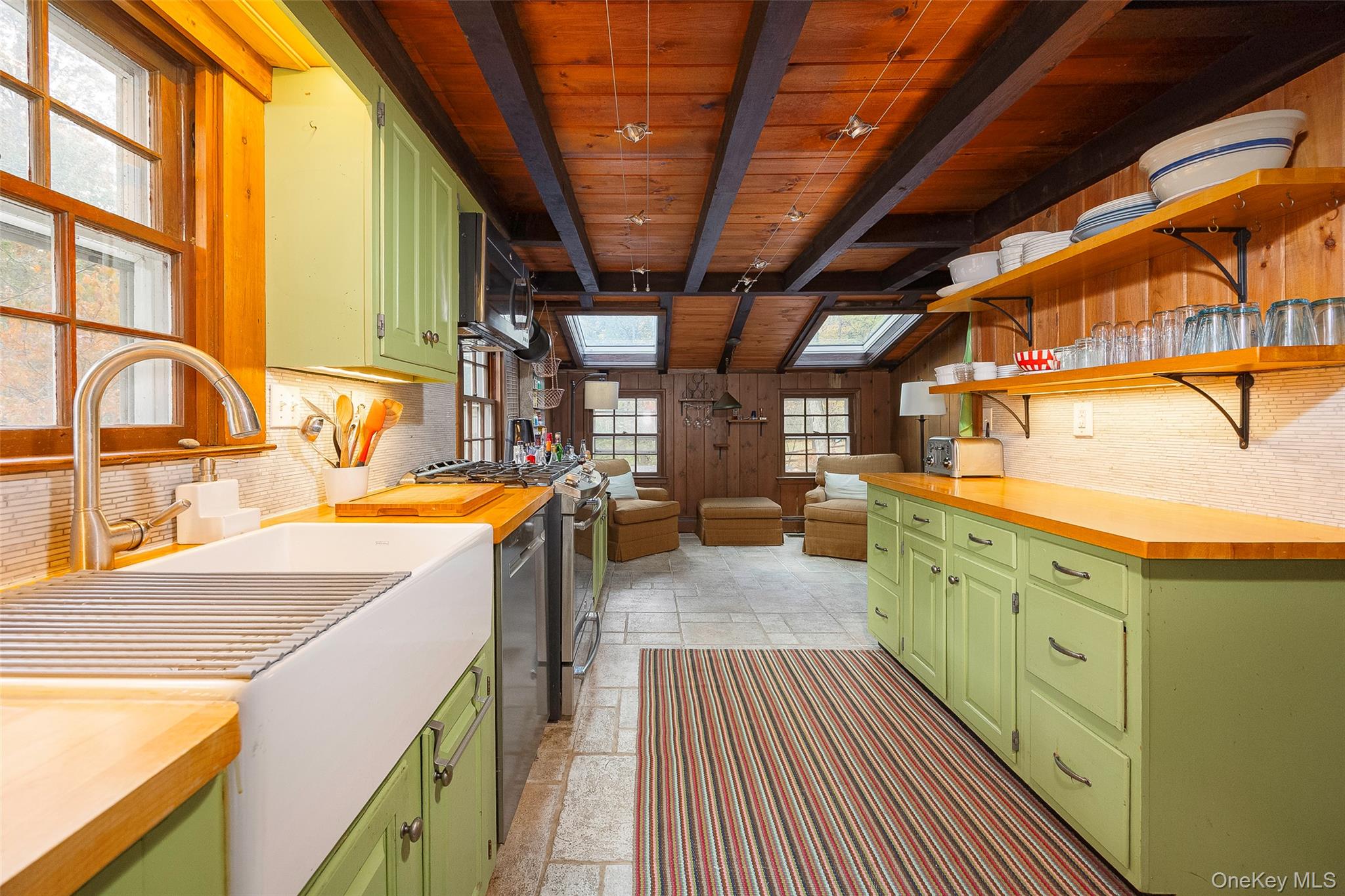 9 Barrett Circle Court