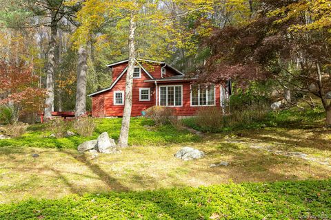 9 Barrett Circle Court Carmel NY 10512