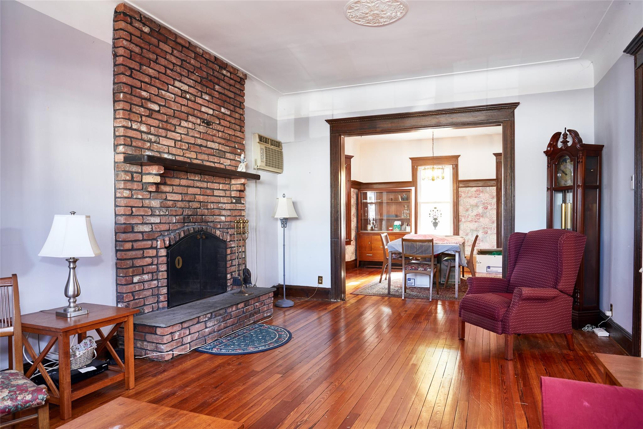 48 Elizabeth Street, Floral Park, New York image 6