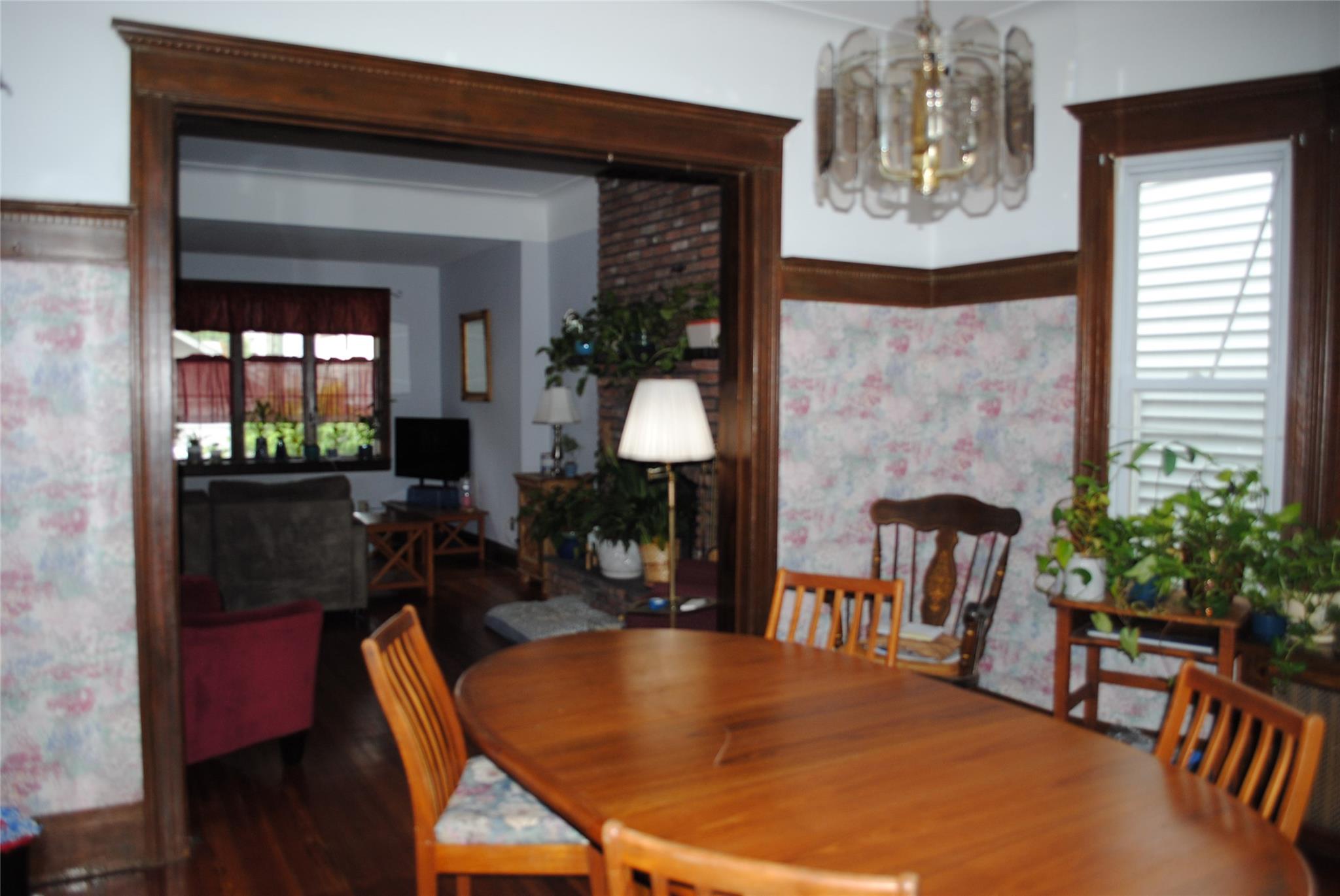 48 Elizabeth Street, Floral Park, New York image 4