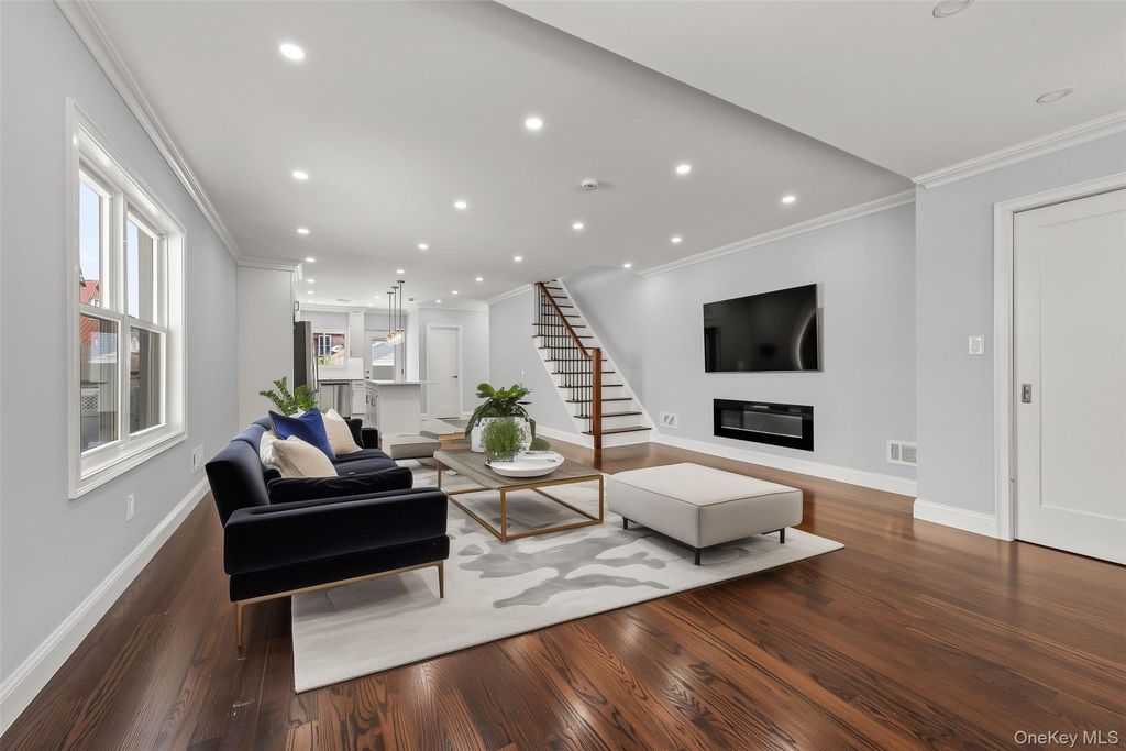 Photo of 7019 Manse Street, Forest Hills, NY 11375 (MLS # 998938)