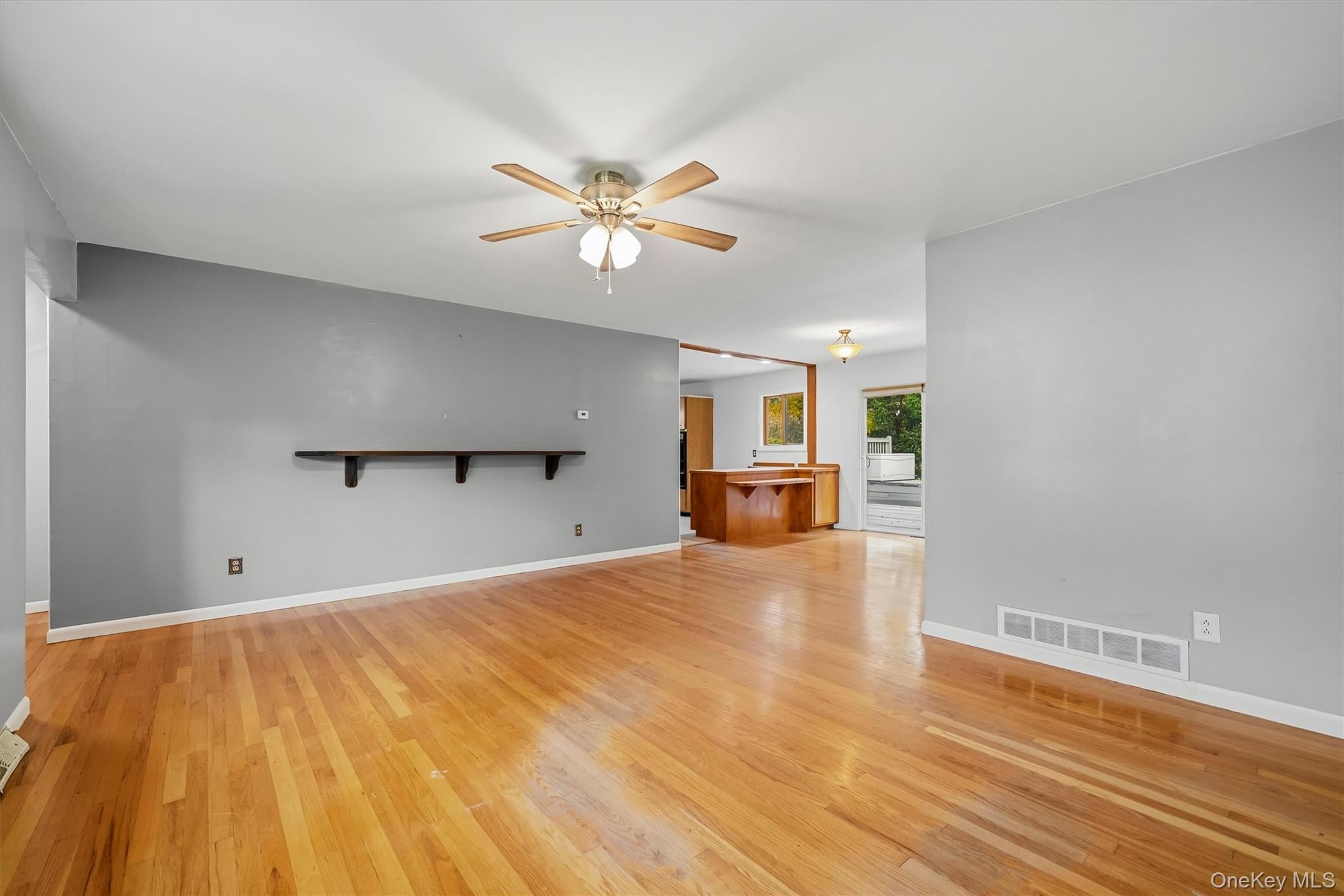 12 Allerton Avenue