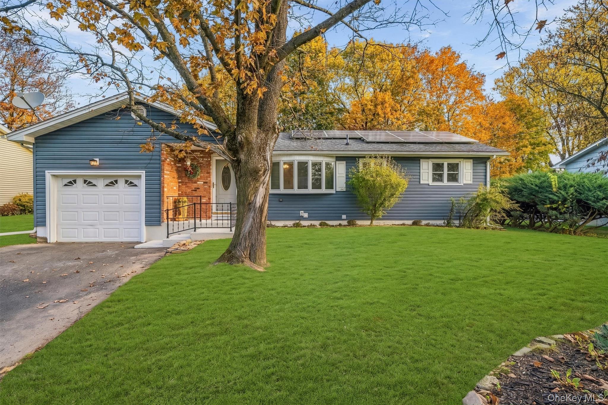12 Allerton Avenue