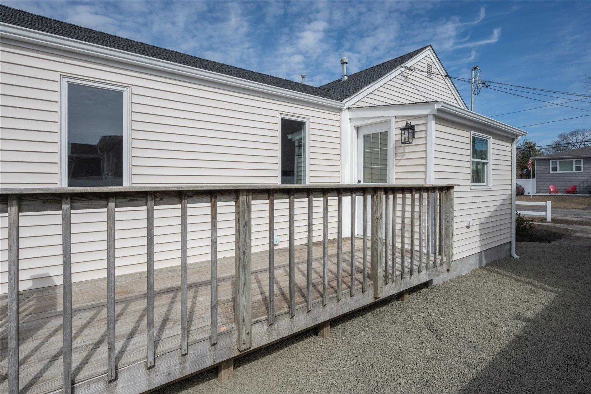 513 S 9th Street, Lindenhurst, New York image 22