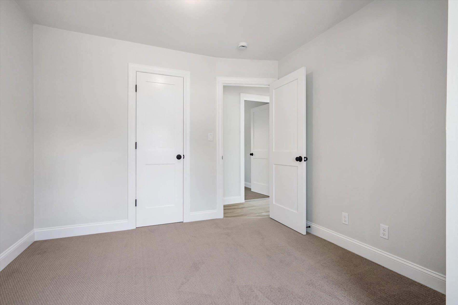513 S 9th Street, Lindenhurst, New York image 11