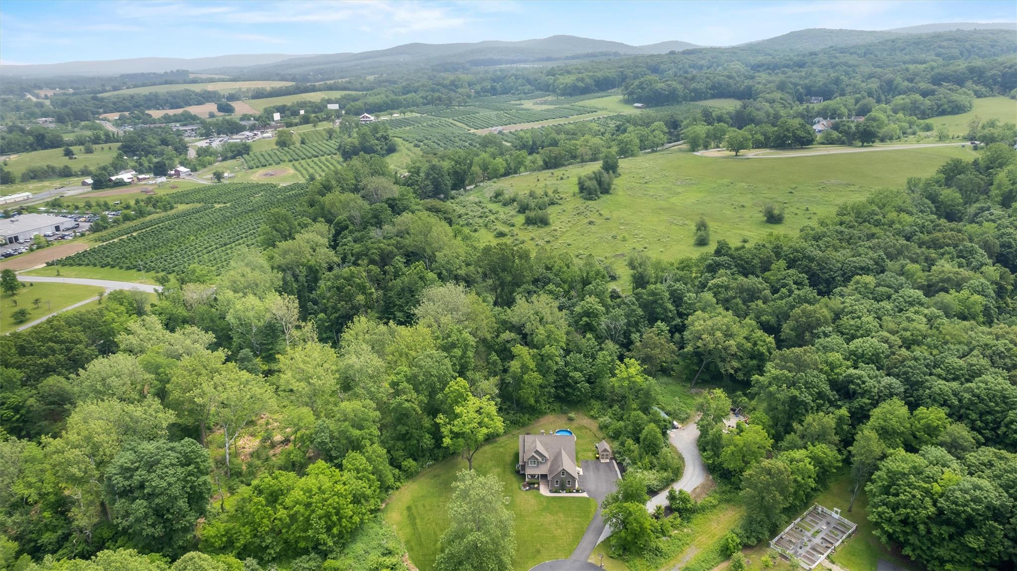 1 Hidden Hills Court, Warwick, New York image 44