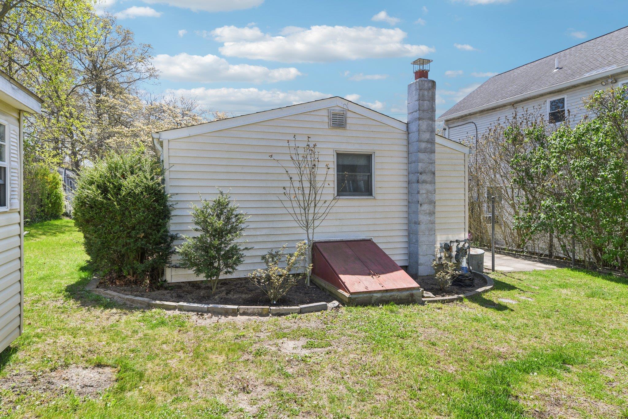 5 Bertha Street, East Patchogue, New York image 24