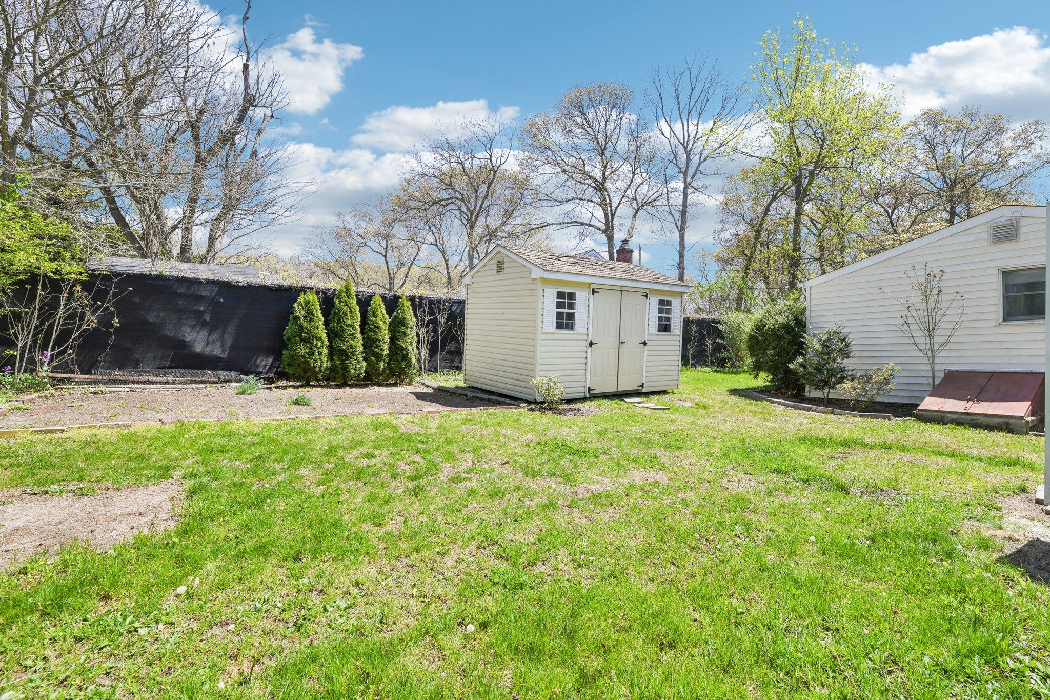 5 Bertha Street, East Patchogue, New York image 27