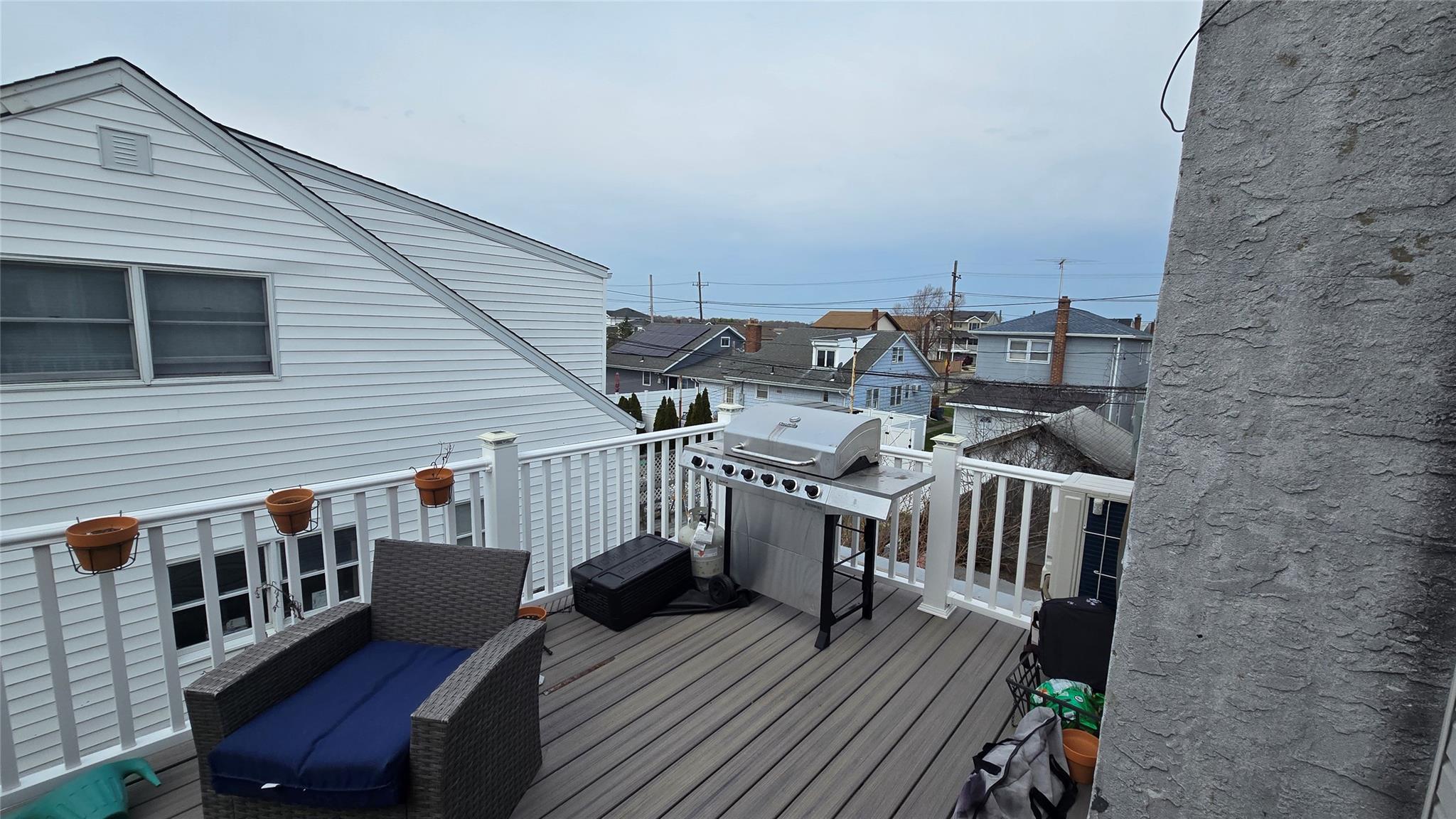 Island Park, New York 11558, United States, 2 Bedrooms Bedrooms, ,1 BathroomBathrooms,Residential,Active,124307