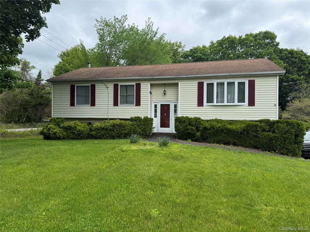 Photo of 2 Shirley Drive, Patterson, NY 12563 (MLS # 1001911)