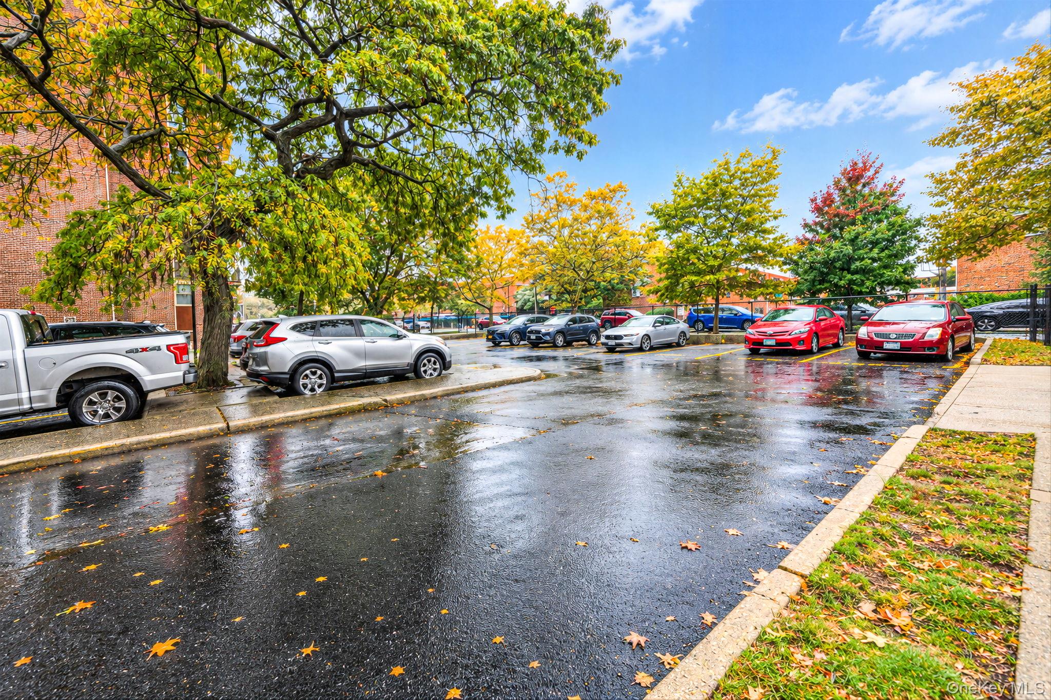 400 Cozine Avenue 1J