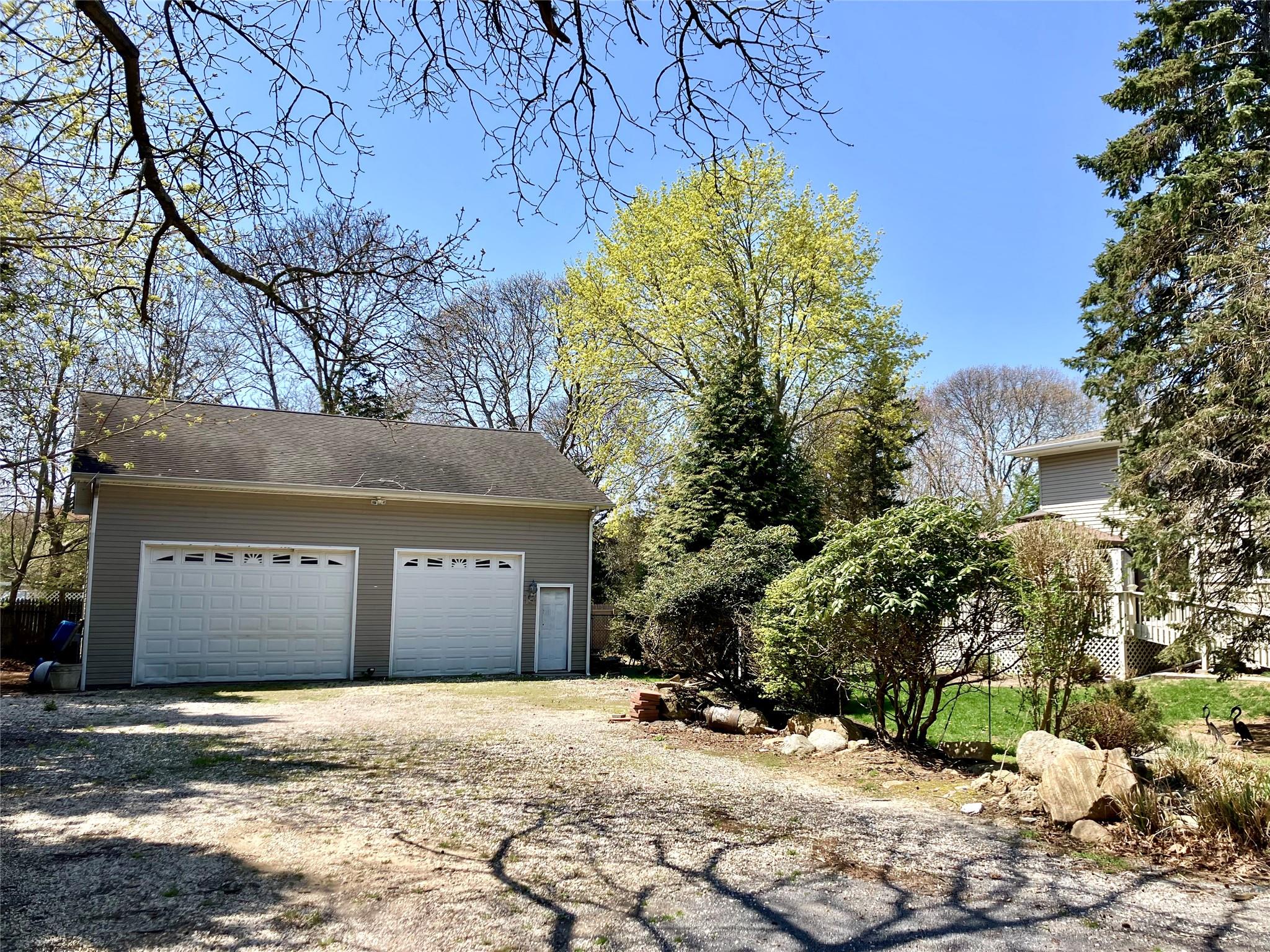 1820 Bay Shore Road, Greenport, New York image 2