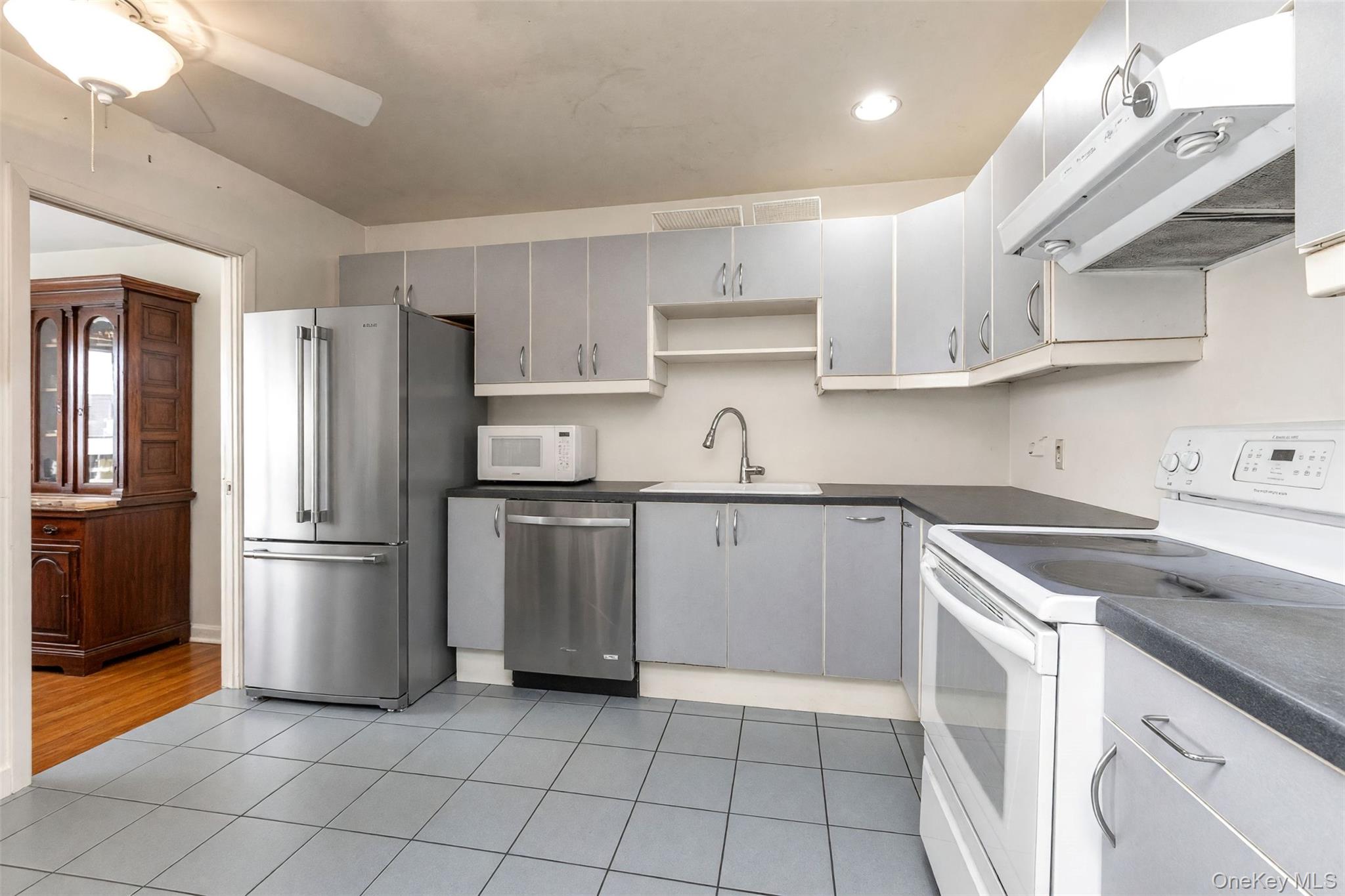 750 Lido Boulevard 73B