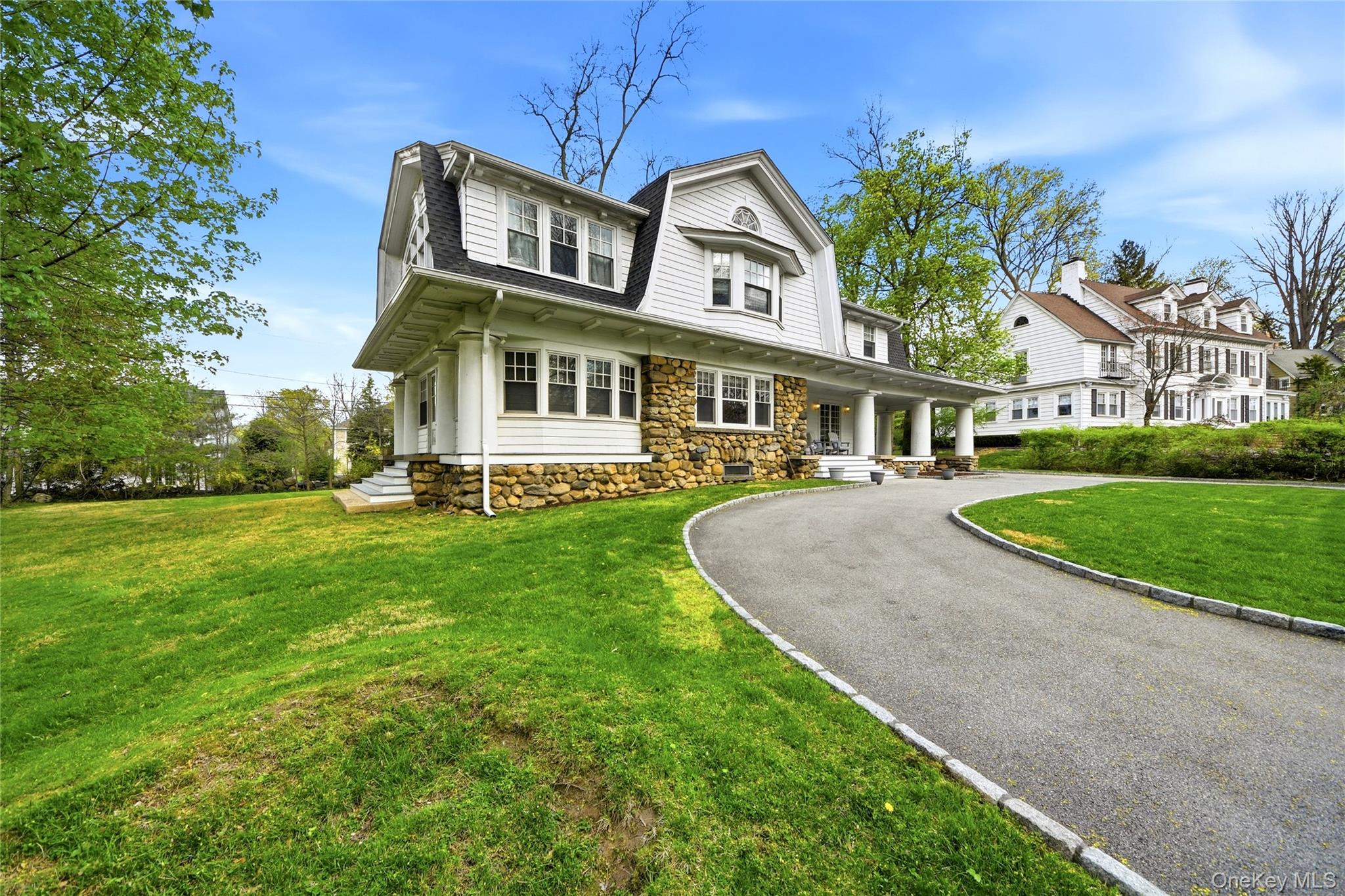 127 Overlook Circle