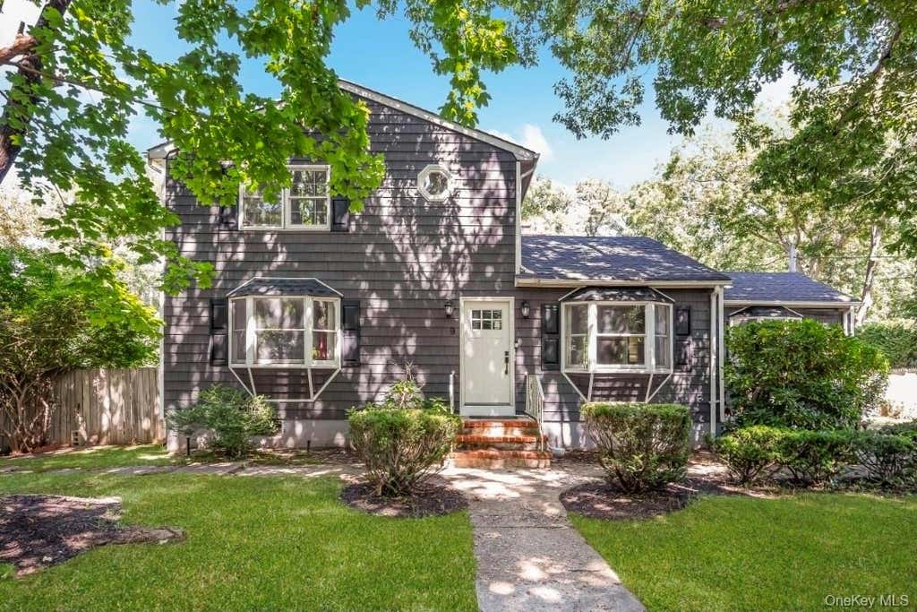 Photo of 9 Half Moon Pond Road, Ridge, NY 11961 (MLS # 1039022)
