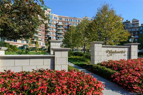 Condo For Sale - 111 Cherry Valley Avenue #304<br/> Garden City, NY 11530