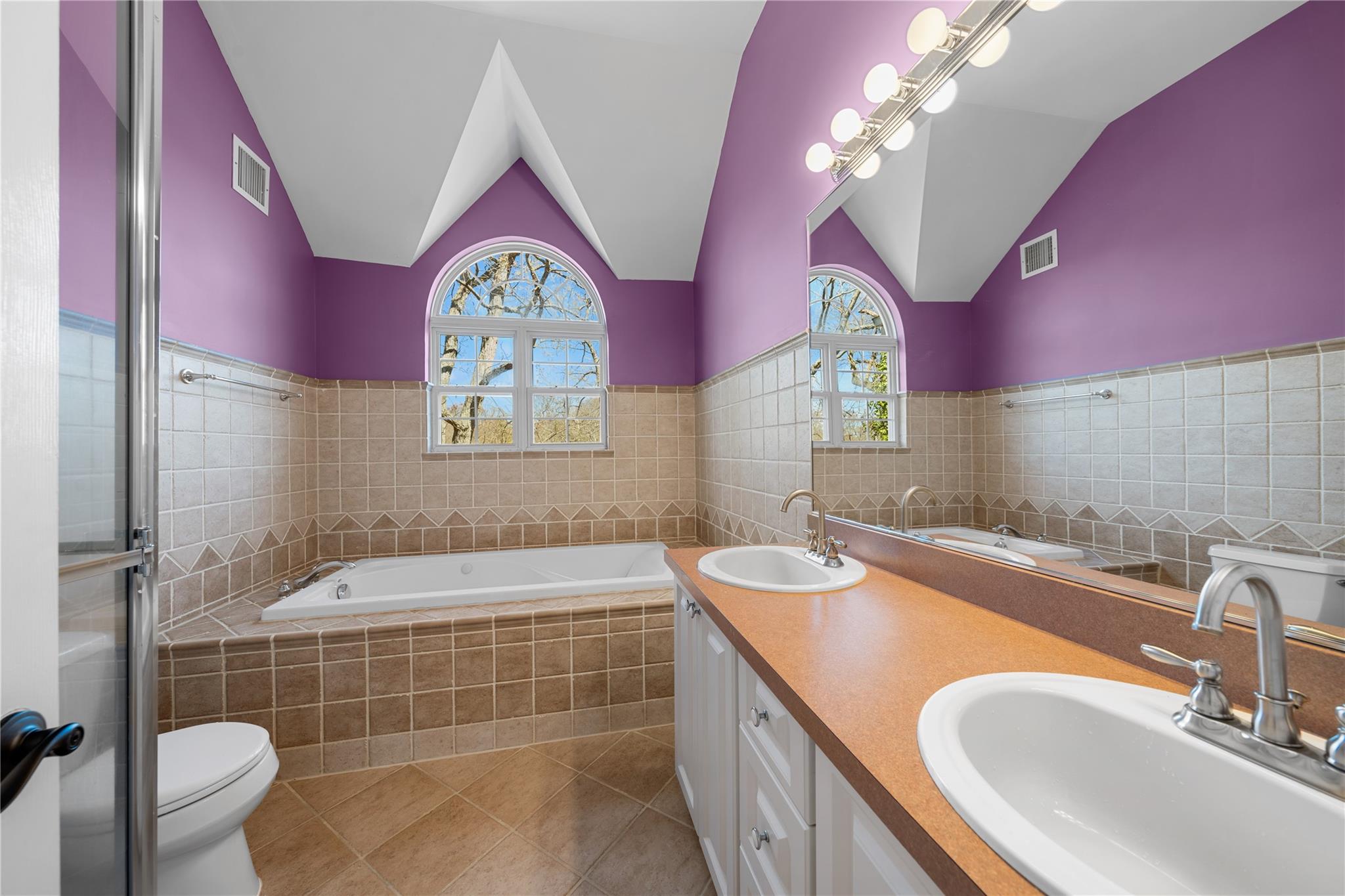33 Potter Lane, Huntington, New York image 26