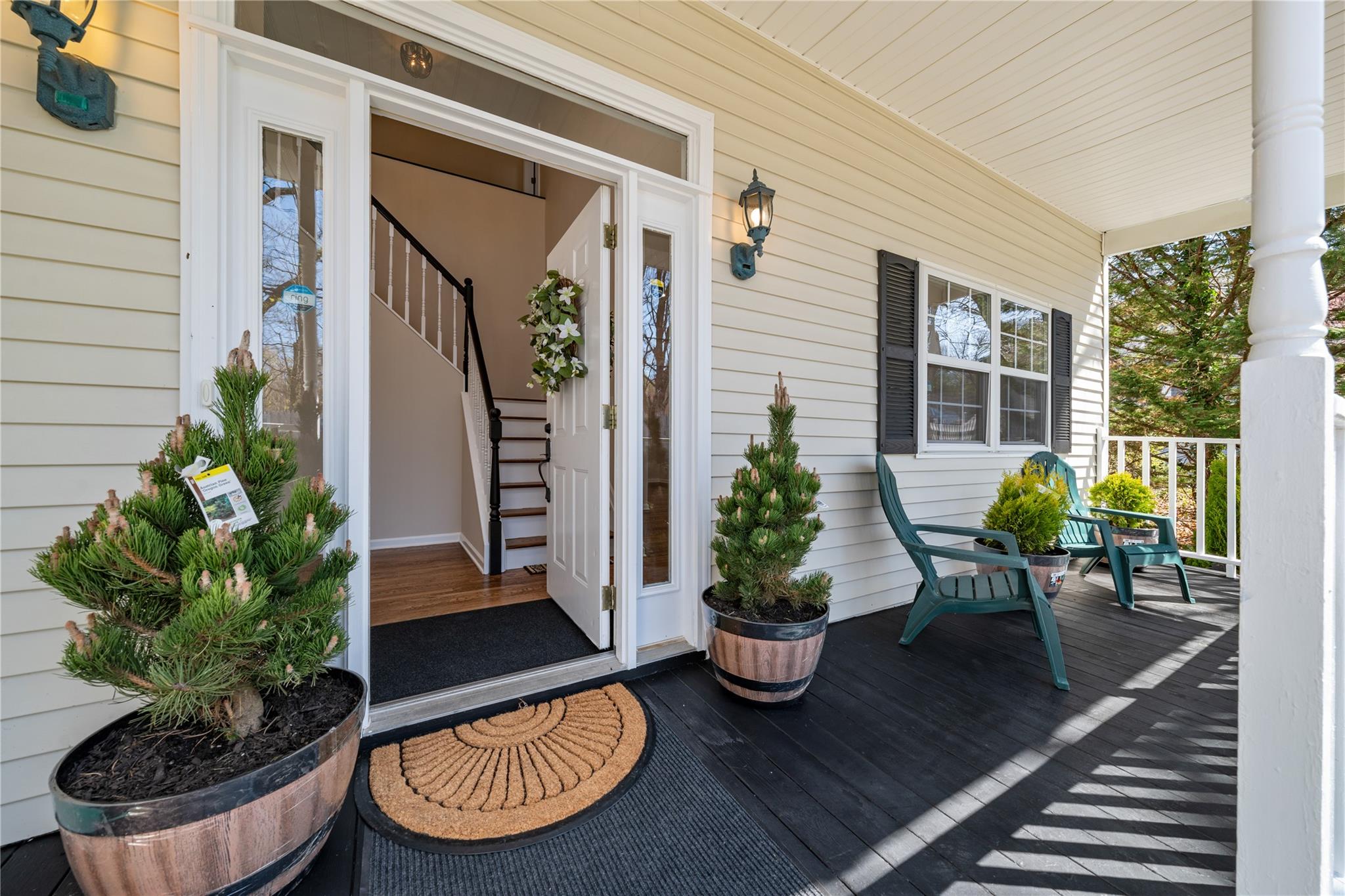 33 Potter Lane, Huntington, New York image 5
