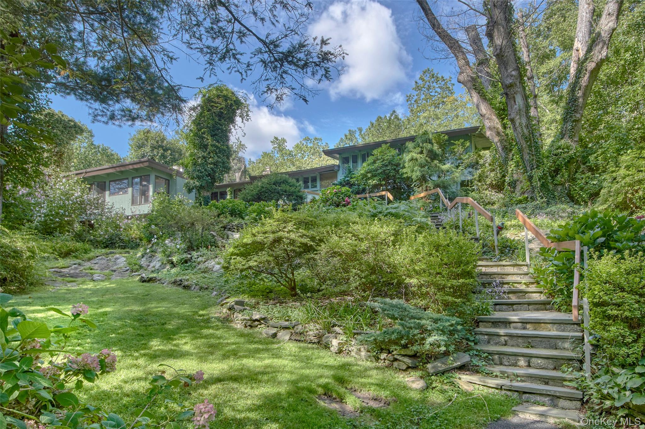 35 Saxon Woods Road