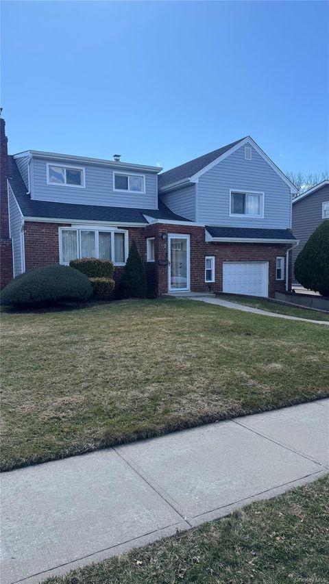 12 Rutland Road Massapequa NY 11758