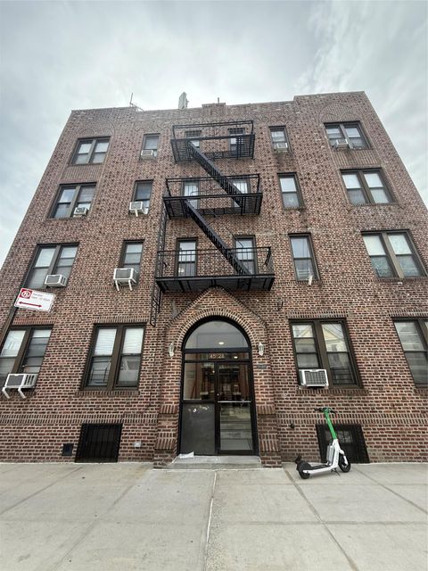 4528 Smart Street Flushing NY 11355