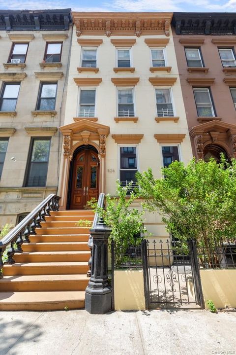 526 Carlton Avenue Brooklyn NY 11238