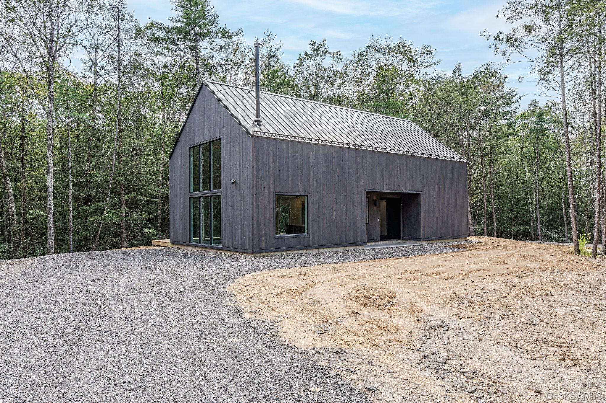 00 Pine Grove Rd