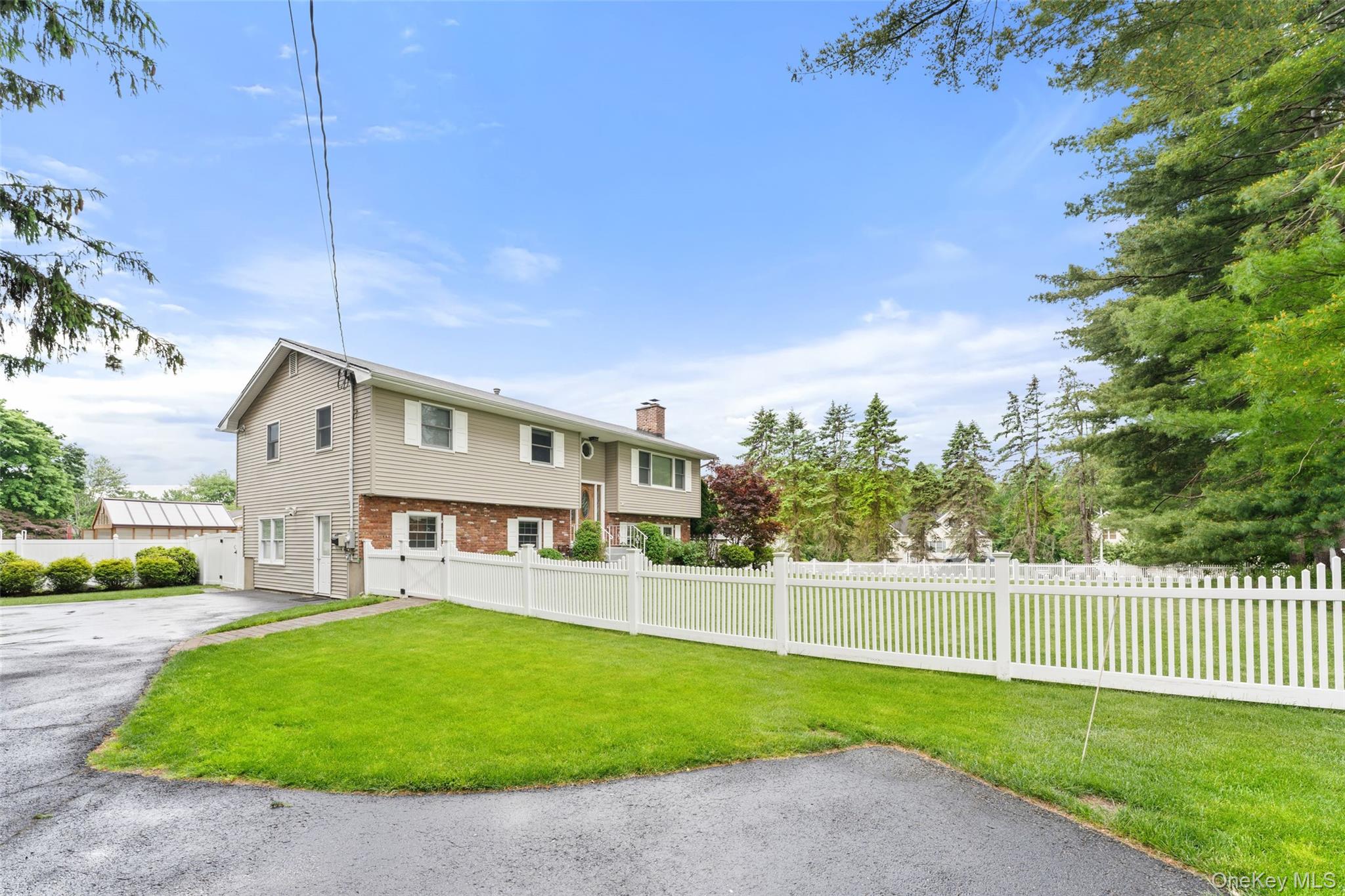 1 Sherwood Road