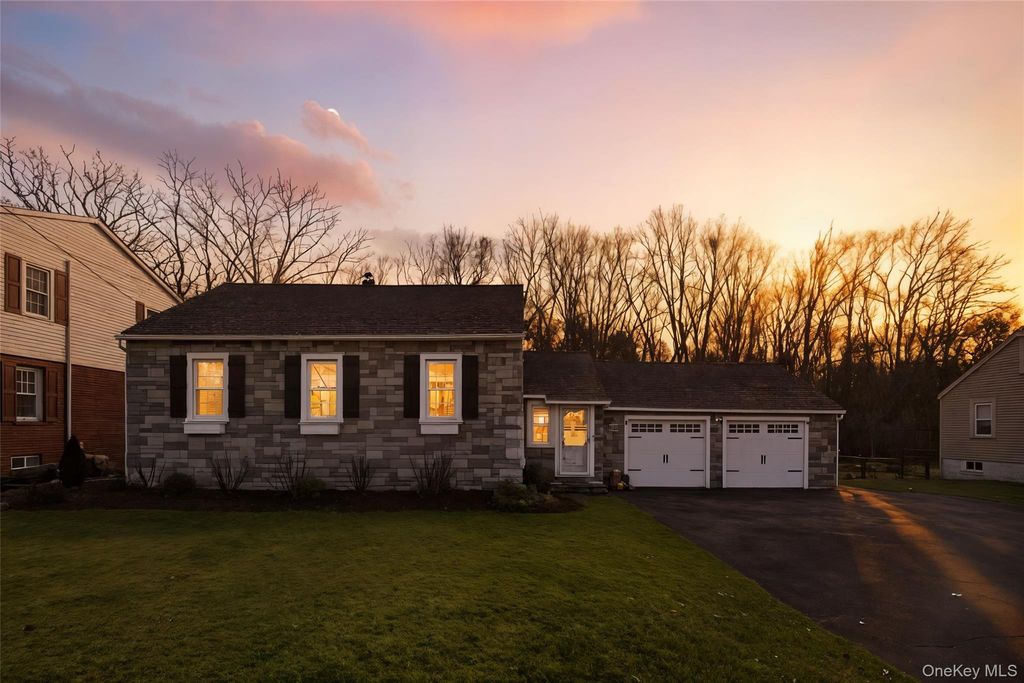 Photo of 117 Cedar Avenue, New Windsor, NY 12553 (MLS # 941432)